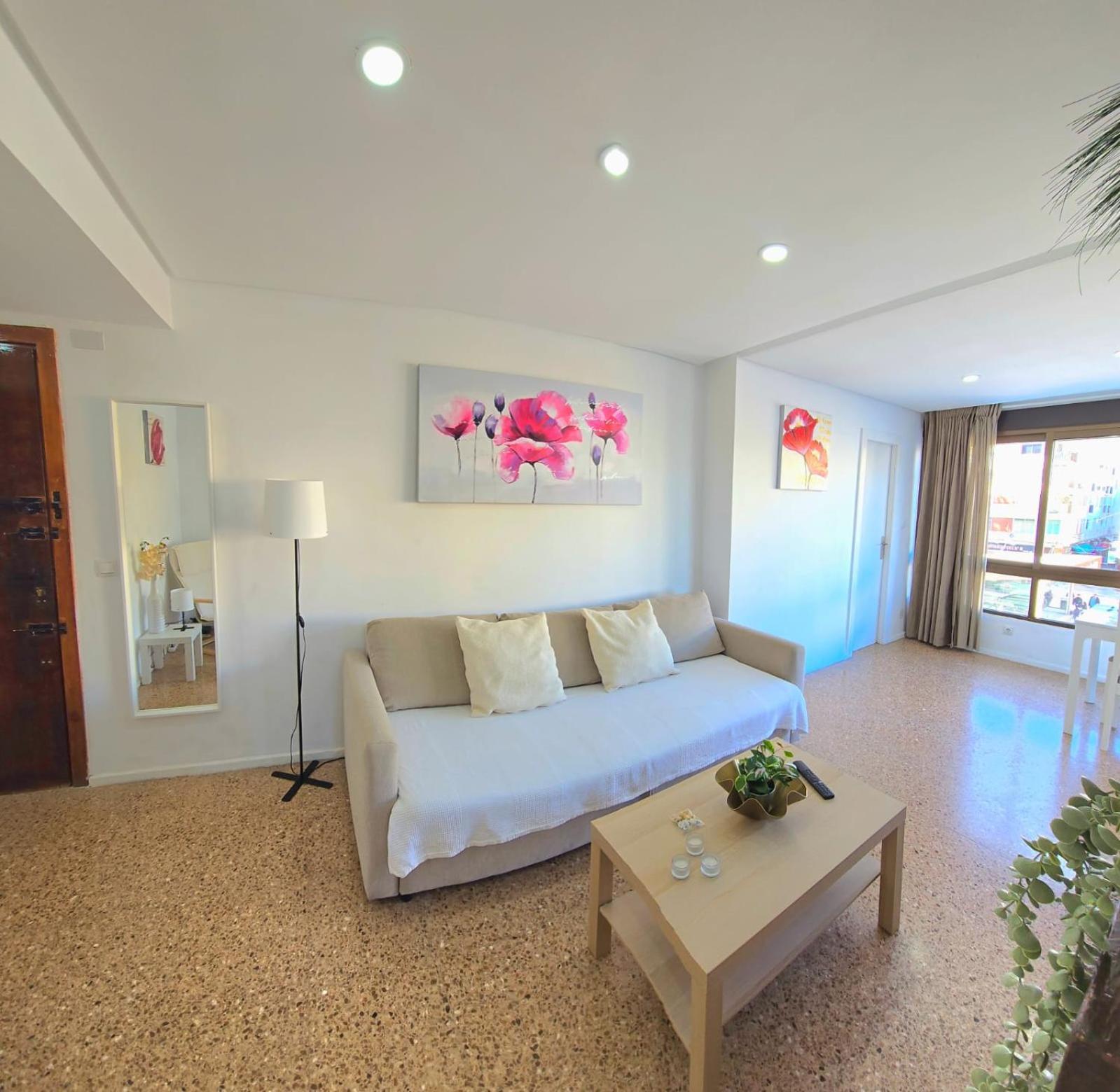 Apartment Nogalera Rainbow 2-bedroom Apartment, Pool And Parking By Namaste Elite Torremolinos