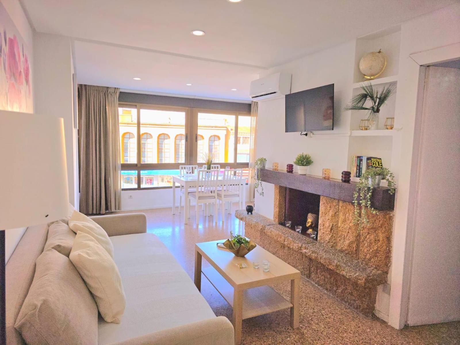Apartment Nogalera Rainbow 2-bedroom Apartment, Pool And Parking By Namaste Elite Torremolinos