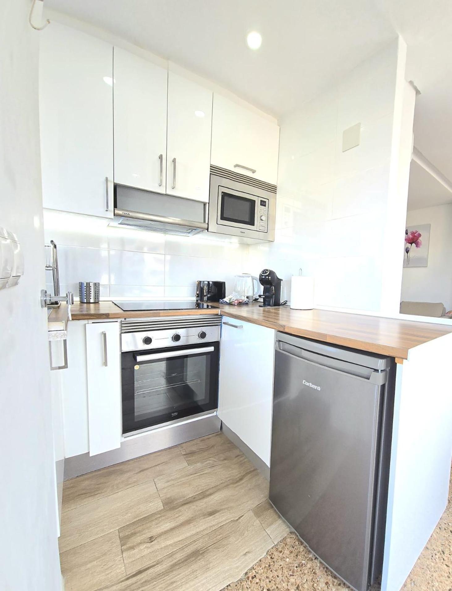Apartment Nogalera Rainbow 2-bedroom Apartment, Pool And Parking By Namaste Elite