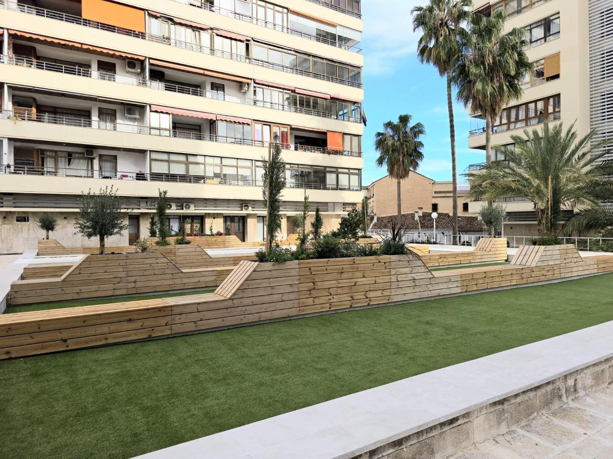 Apartment Nogalera Rainbow 2-bedroom Apartment, Pool And Parking By Namaste Elite
