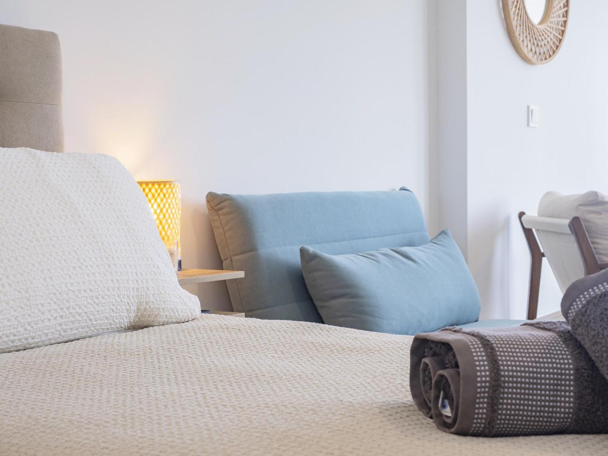Cubo's Sea View & Fun Eurosol Apartment
