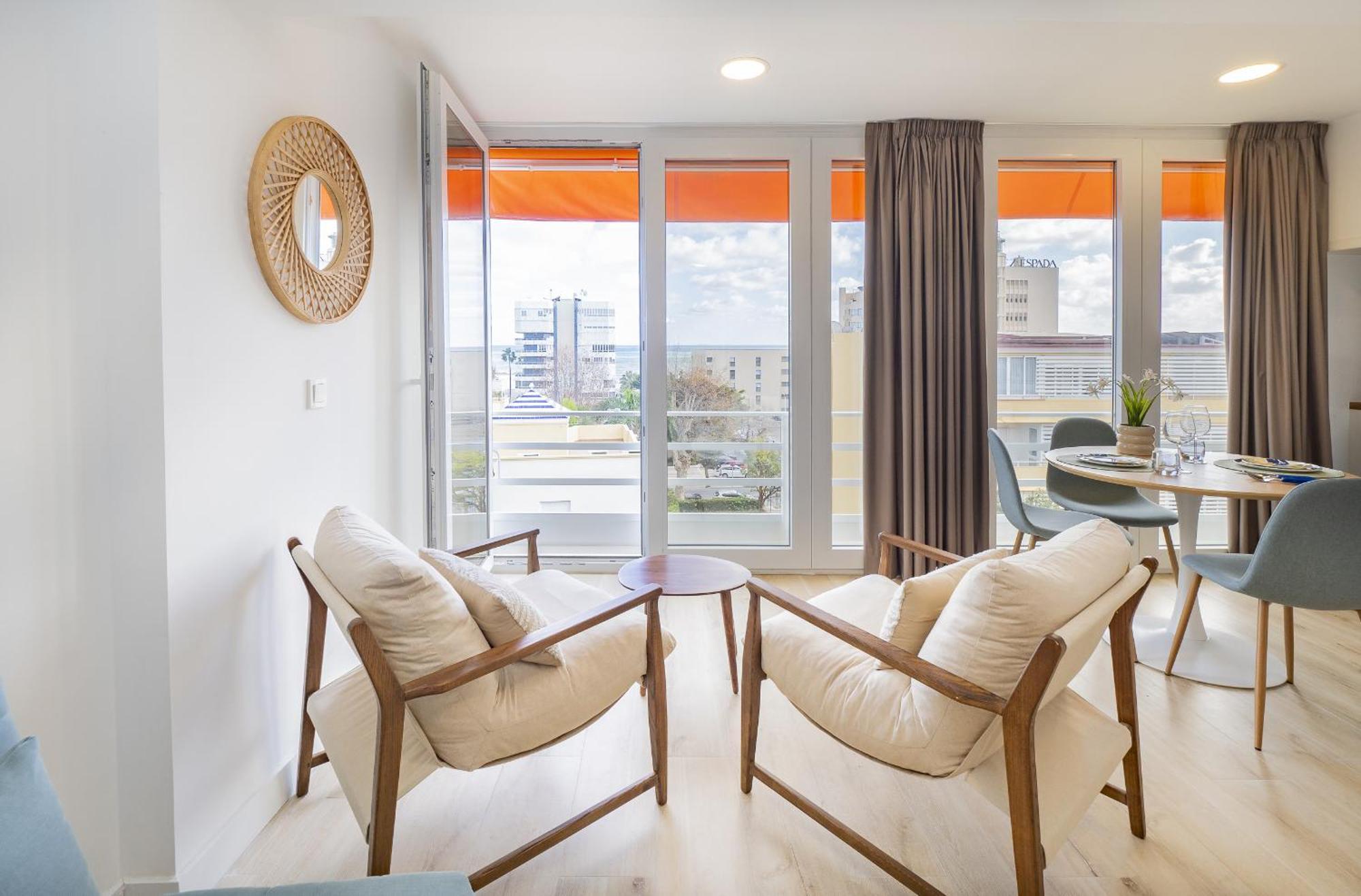 Cubo's Sea View & Fun Eurosol