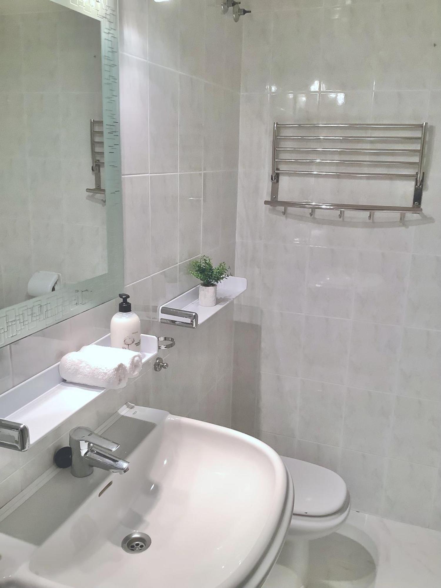 La Nogalera Modern And Spacious With Pool And Sea View Apartment
