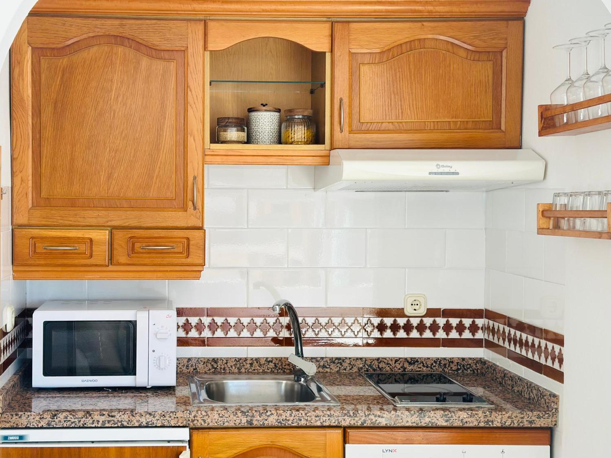 Appartement Cozy- 100m From The With Pool & Perfect For2 Torremolinos