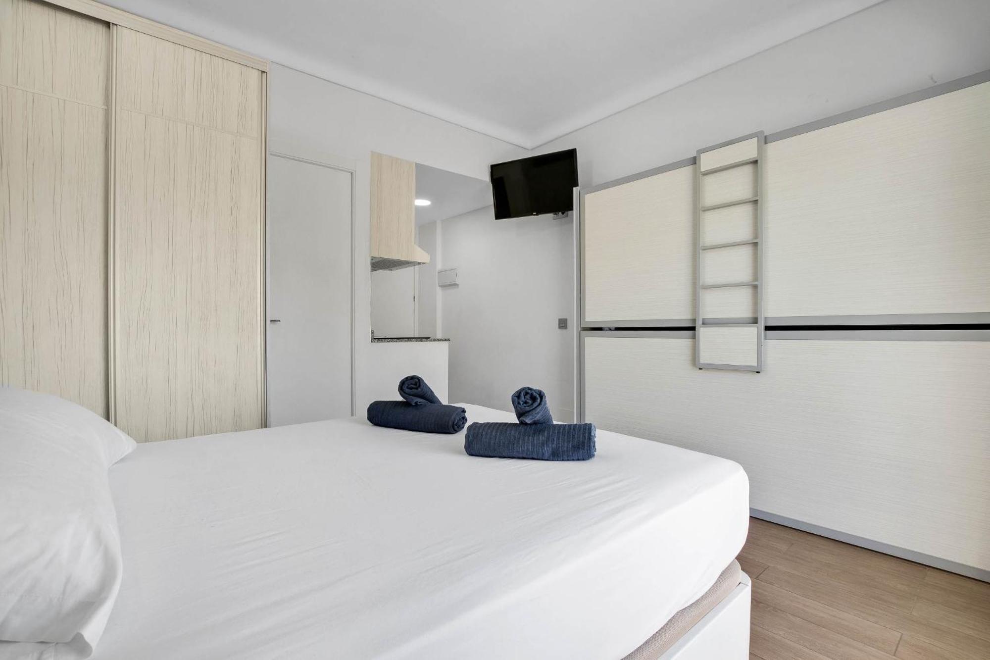 Carihuela Palace 417 By Ivi Real Estate Torremolinos