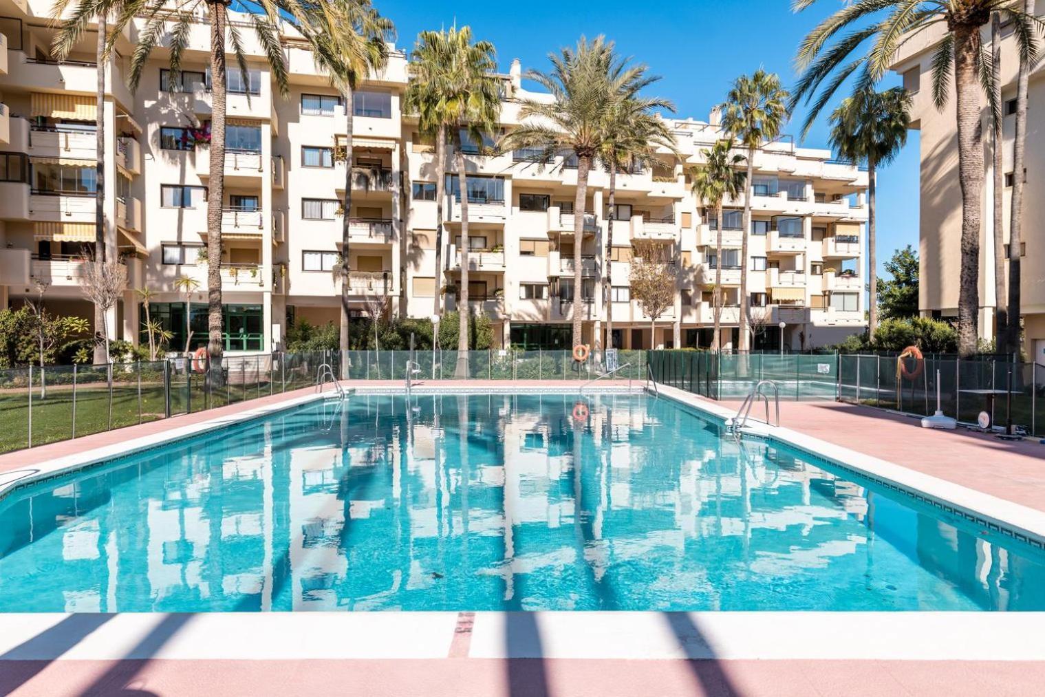 Primera Linea Del Mar - Acceso Directo Playa Carihuela Torremolinos