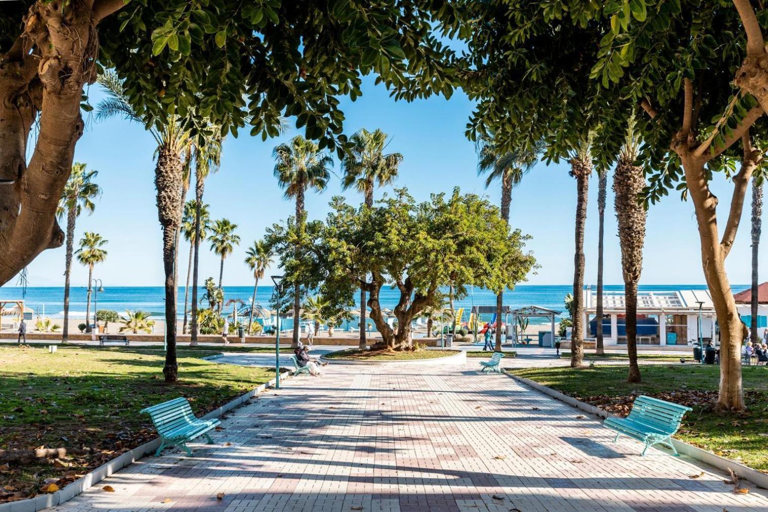 Primera Linea Del Mar - Acceso Directo Playa Carihuela * Torremolinos
