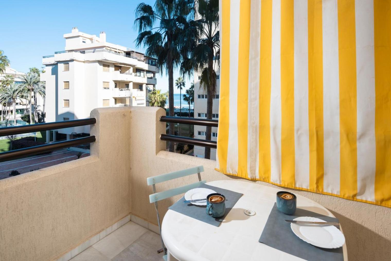 Primera Linea Del Mar - Acceso Directo Playa Carihuela Appartement *