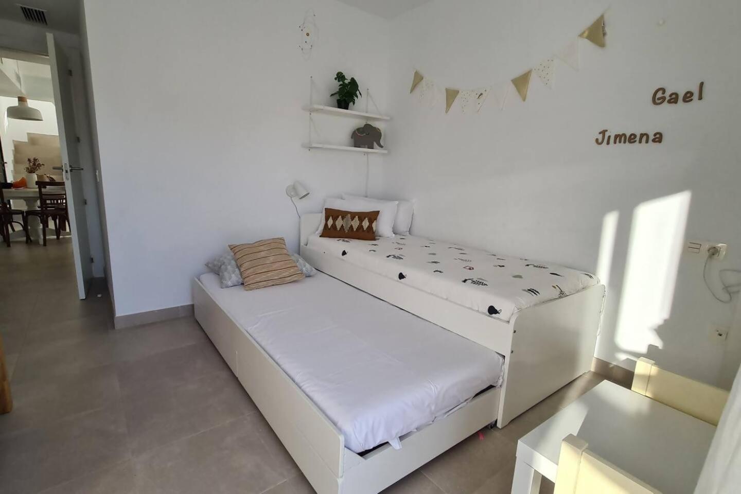Apartment Lucena Atico Soleado, Piscina Y Playa