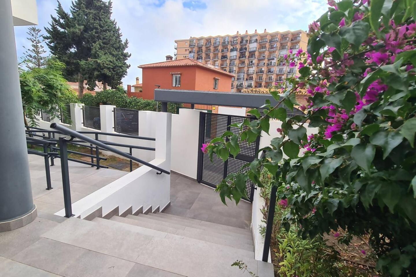 Apartment Lucena Atico Soleado, Piscina Y Playa Torremolinos