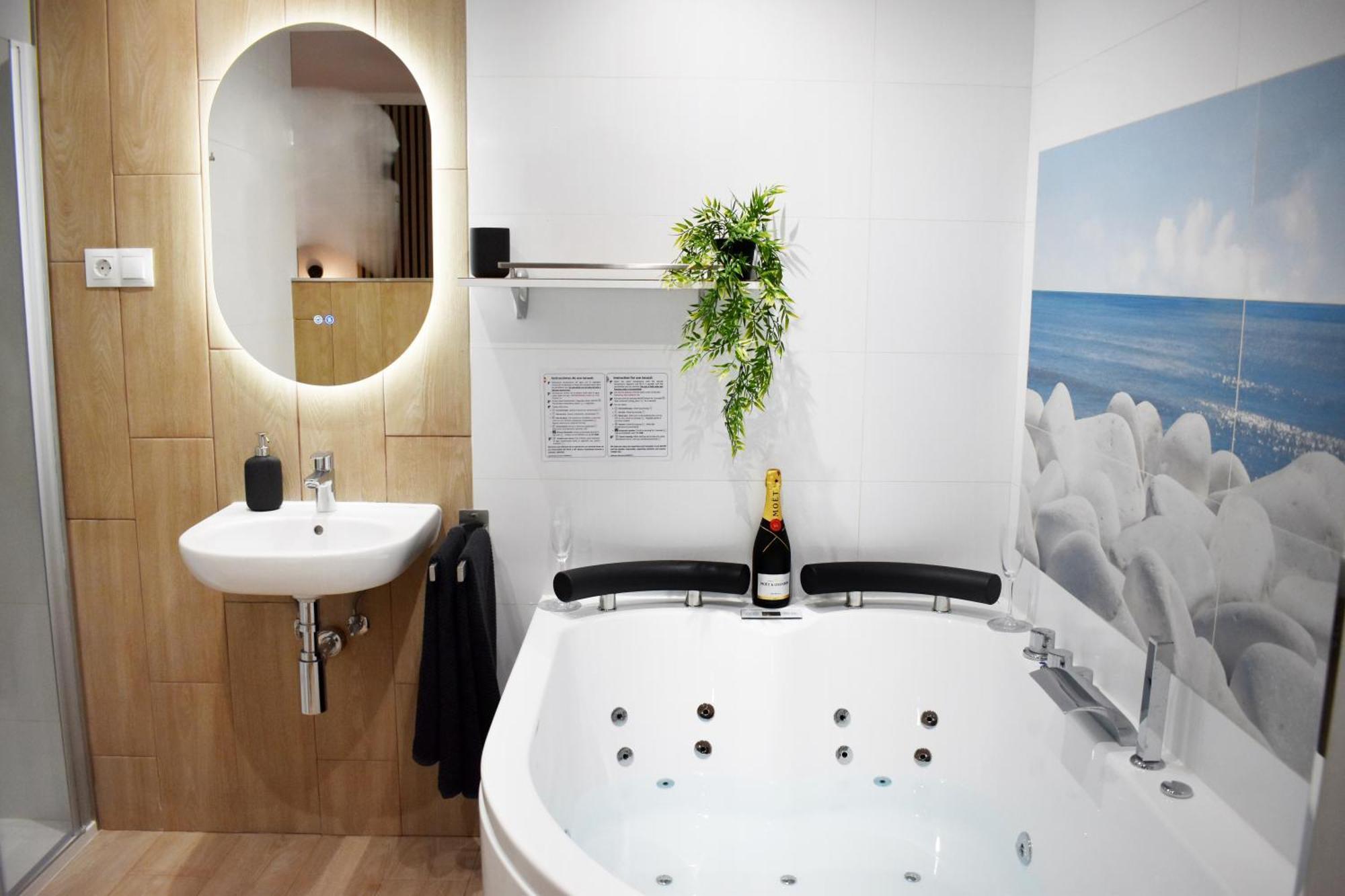 With Jacuzzi En Torremolinos, Garipolo 1 Apartment