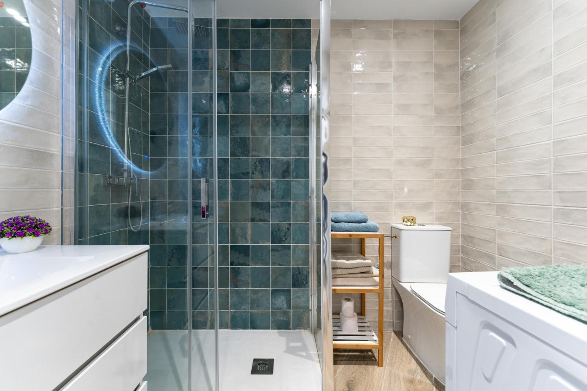 Apartment Malagasuite Glow Studio & Pool *