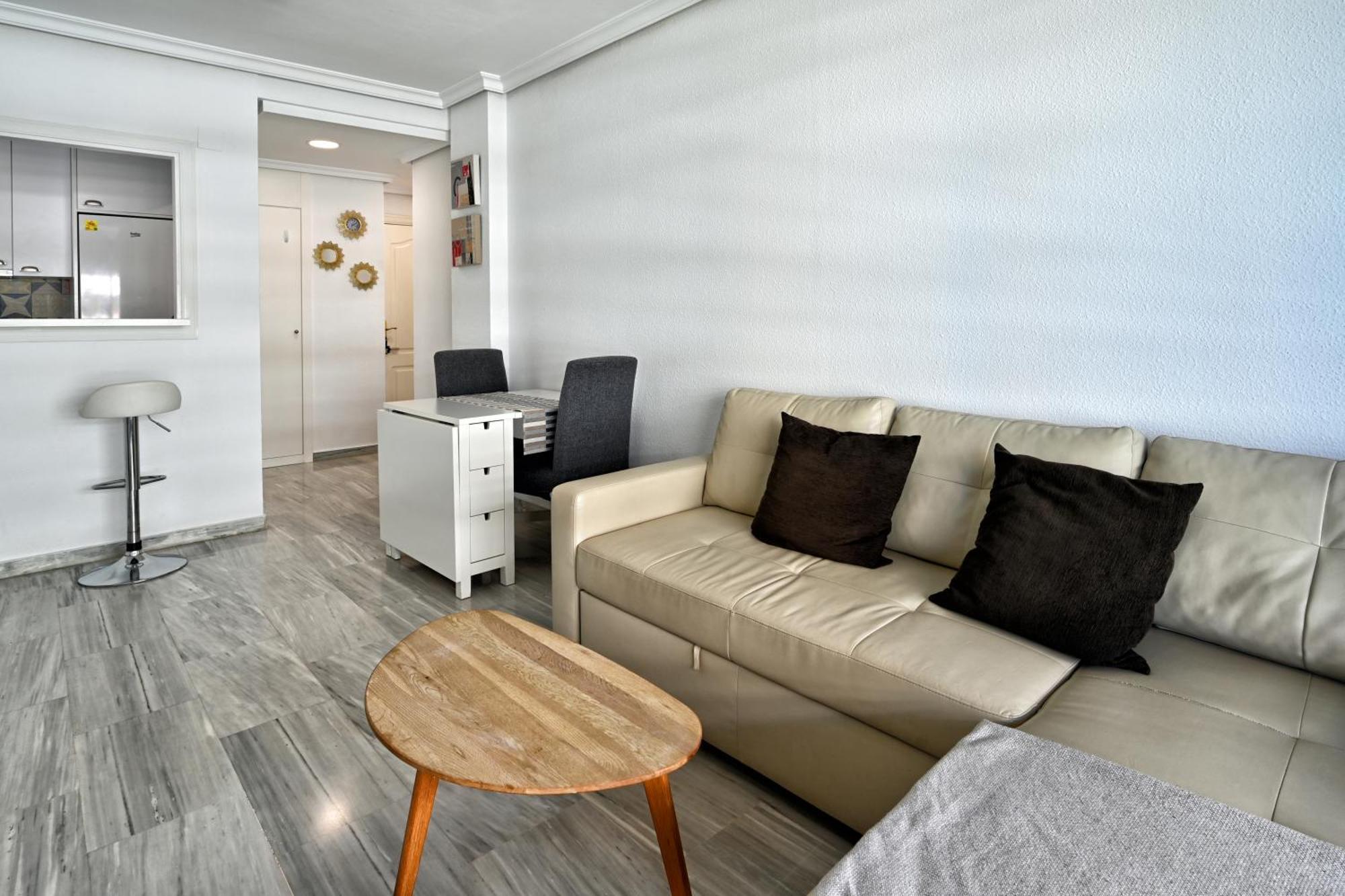 Rent4 Malaga Playa Del Bajondillo Apartment