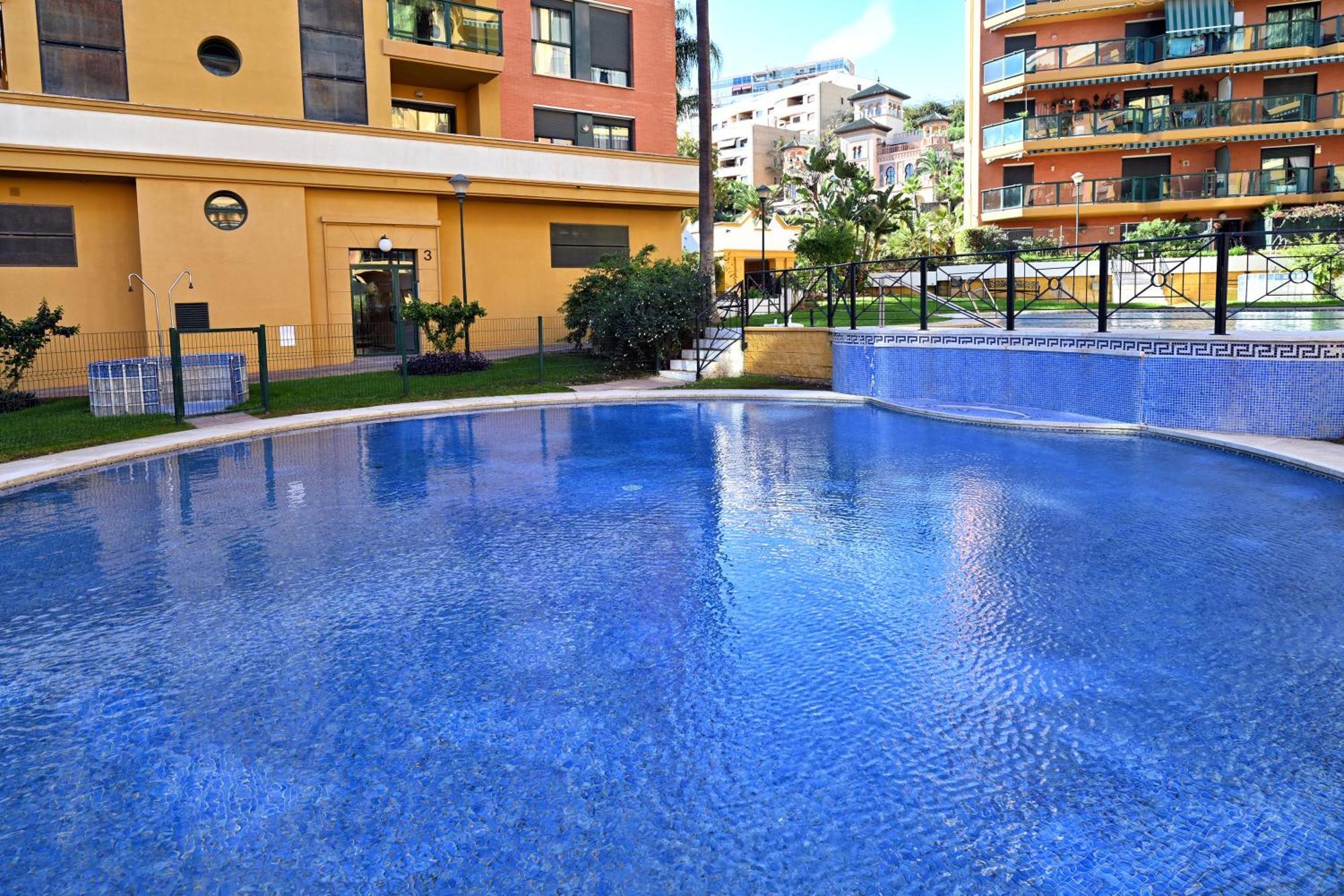 Rent4 Malaga Playa Del Bajondillo * Torremolinos