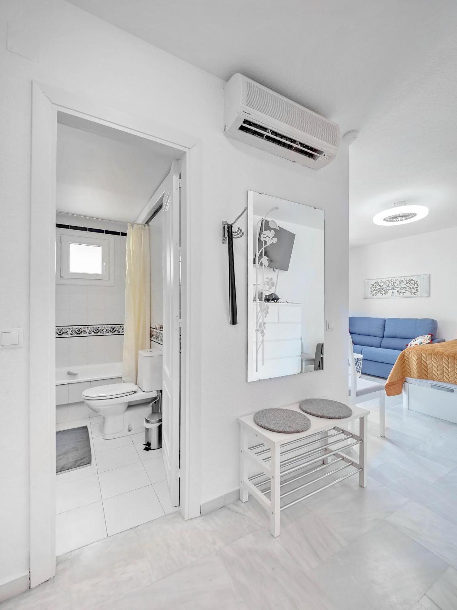 Dona Carlota Living Torremolinos