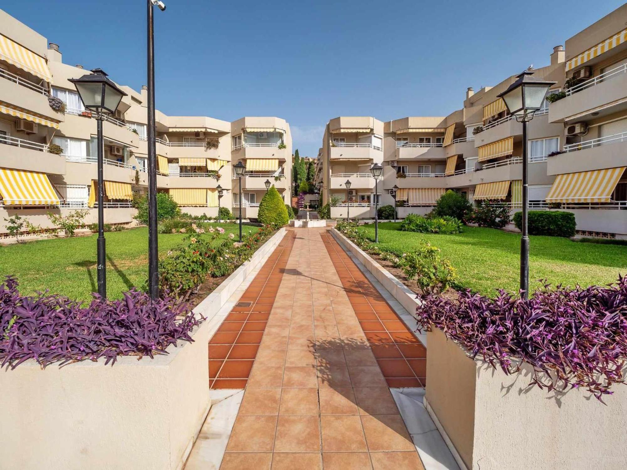 Dona Carlota Living Apartment Torremolinos
