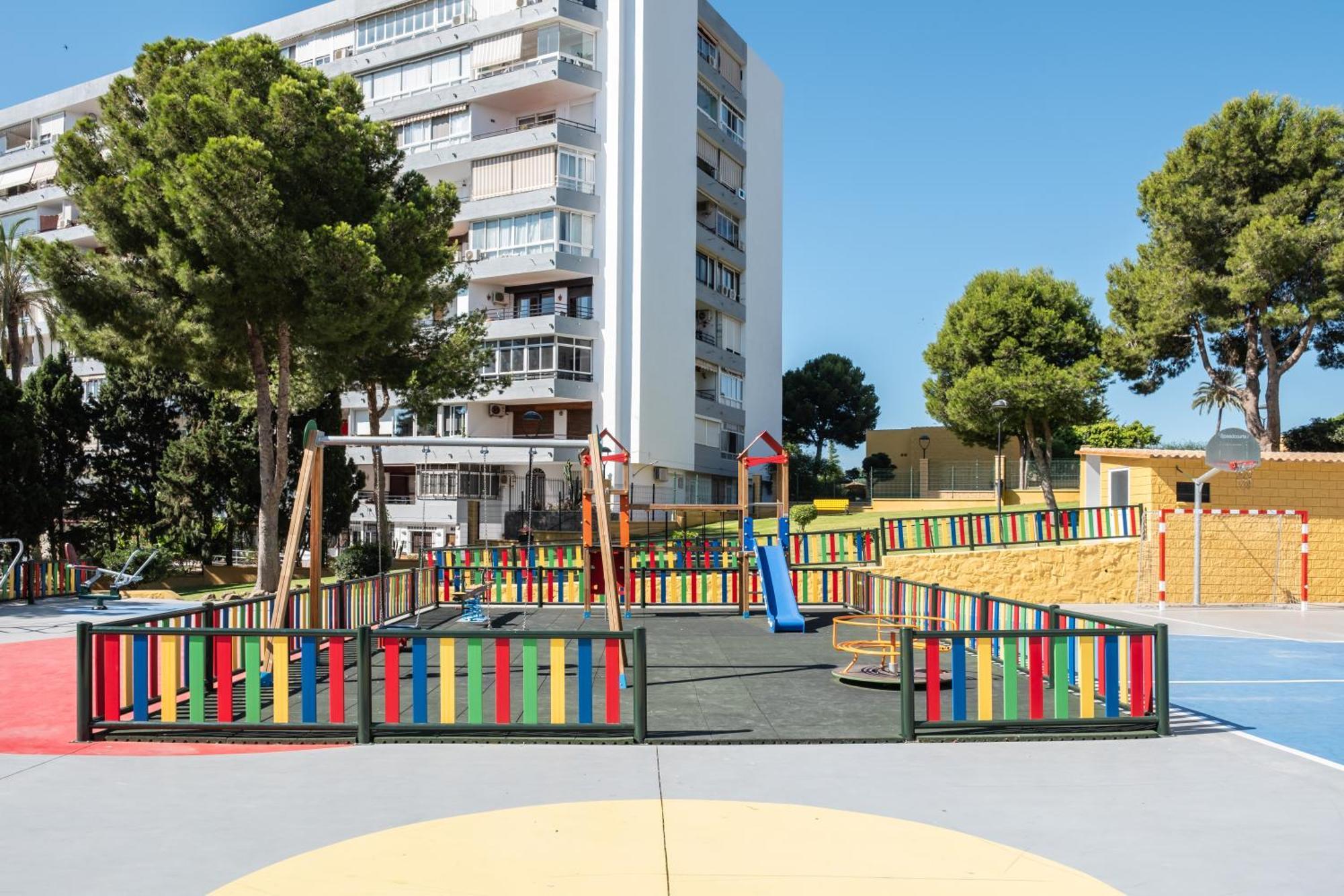 Col3 - Wifi, Smart Tv, Piscina, 900 Metros Playa, La Colina *