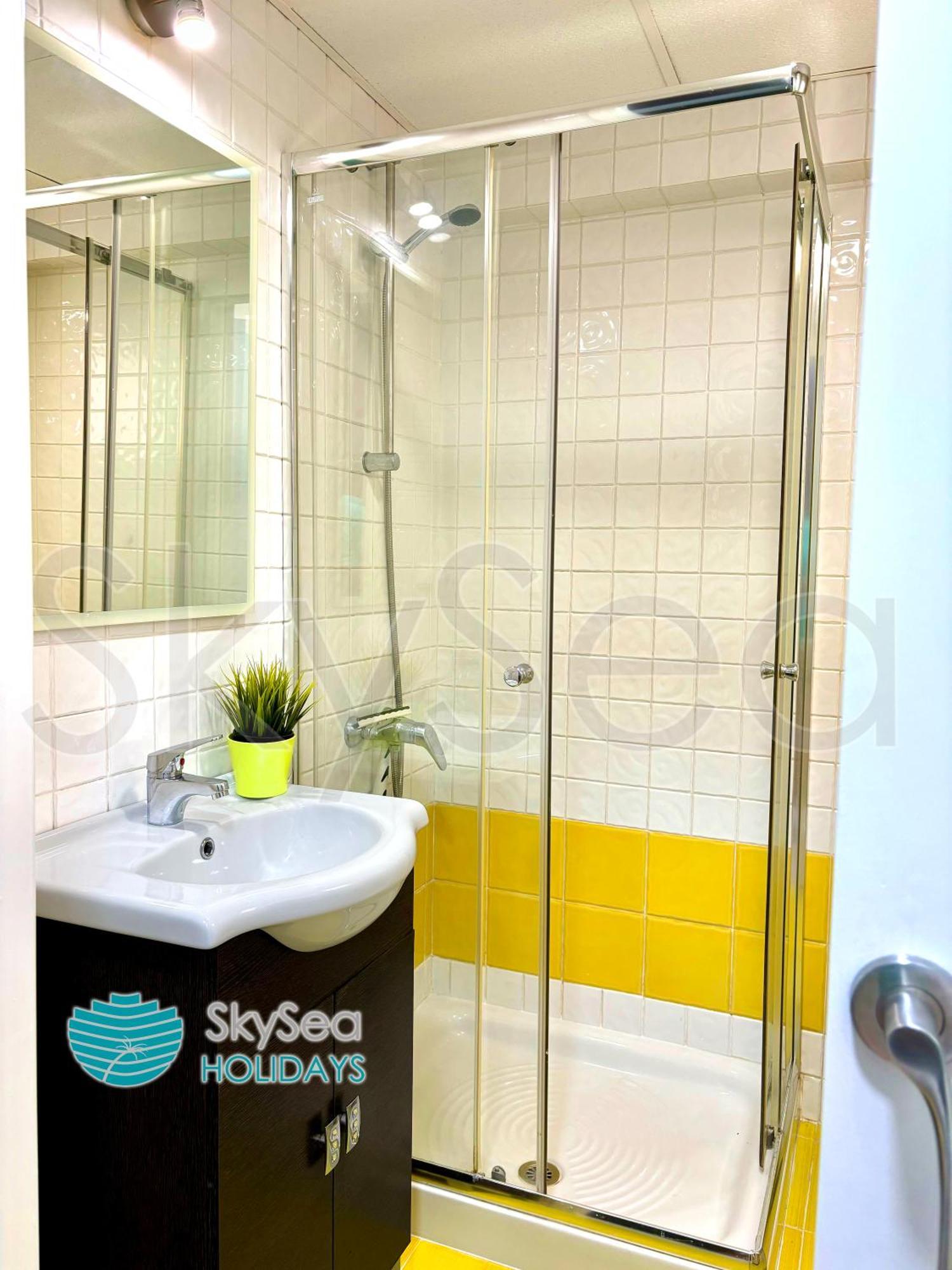 Skysea Holidays Centro *
