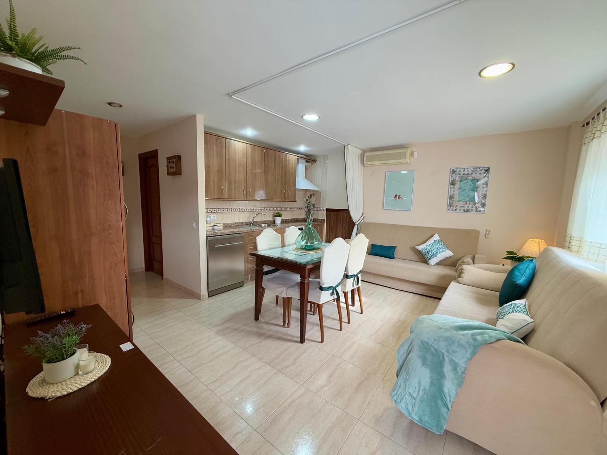 Charming Carihuela, Location Apartment *
