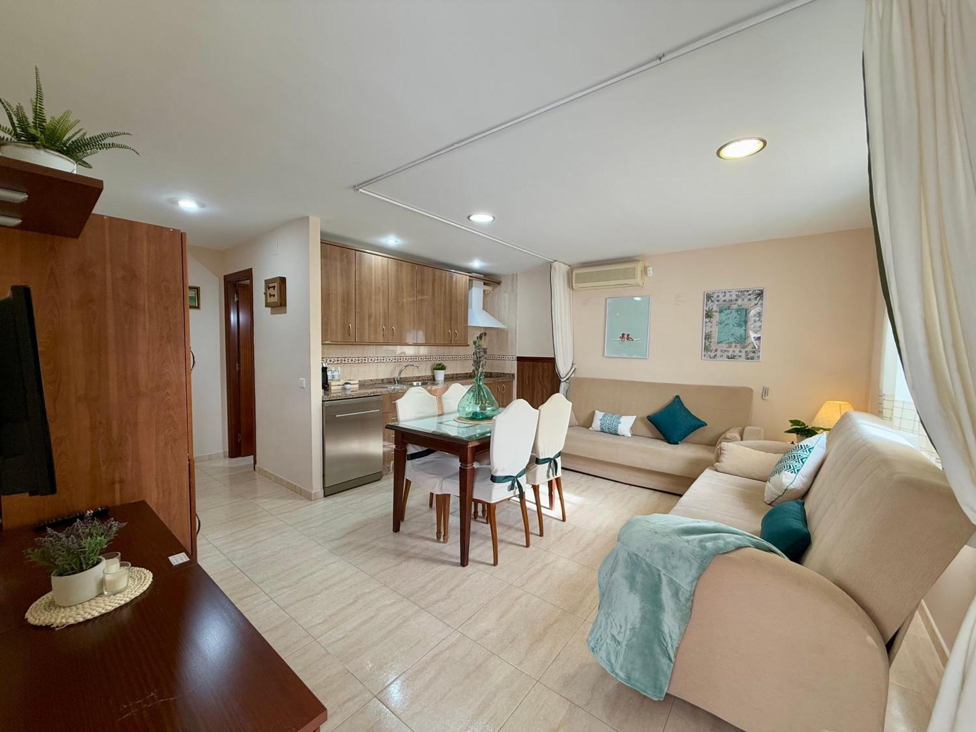 Charming Carihuela, Location Apartment