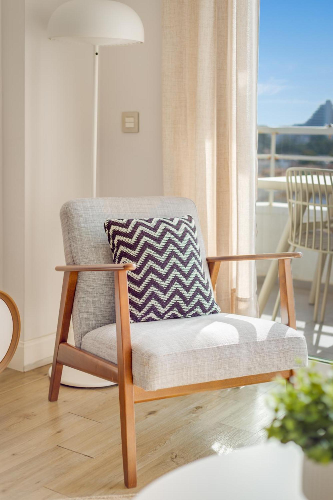 & Terrace Views By Ele *