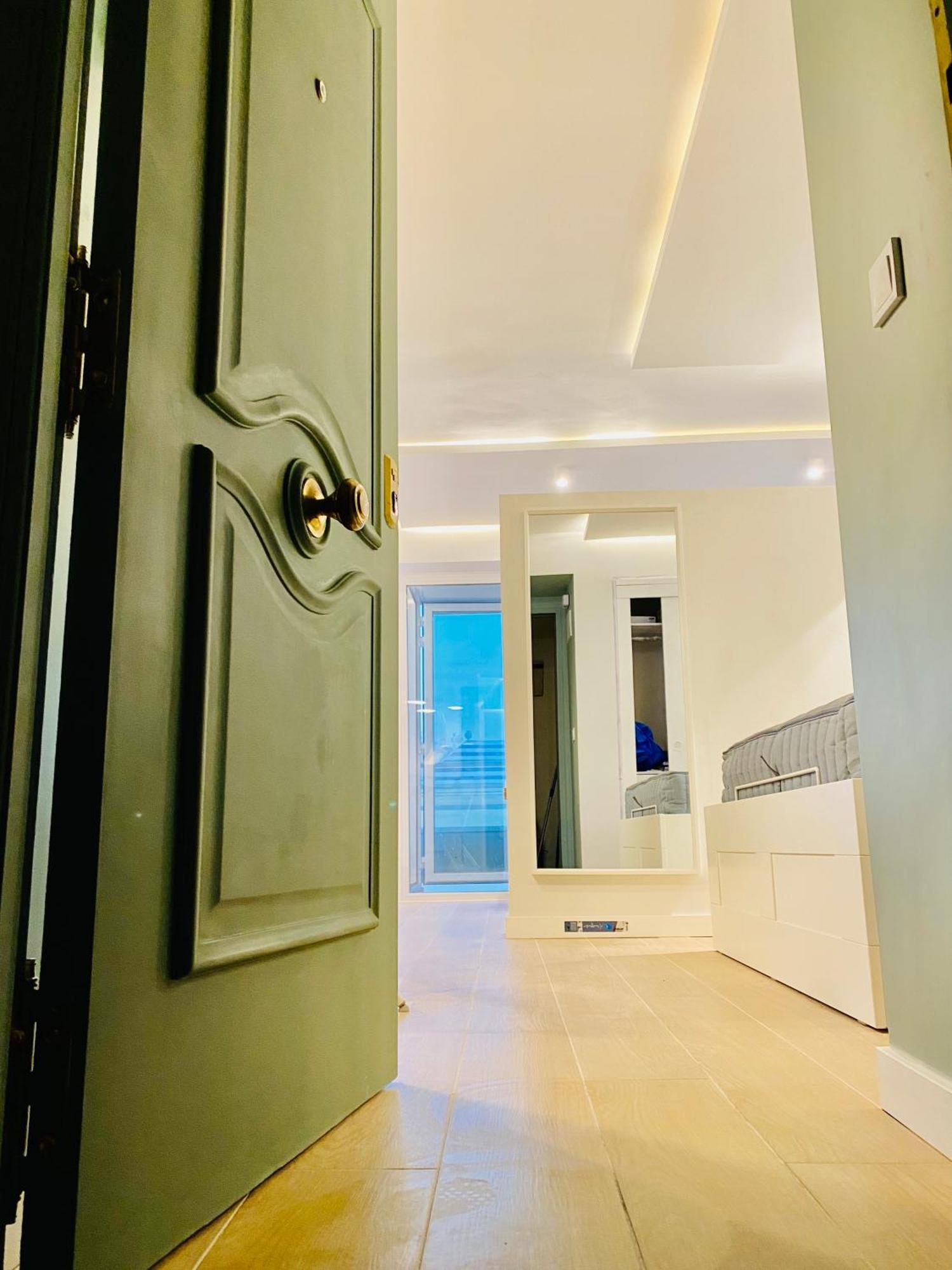 Dream Of Light And The Door Apartment Torremolinos