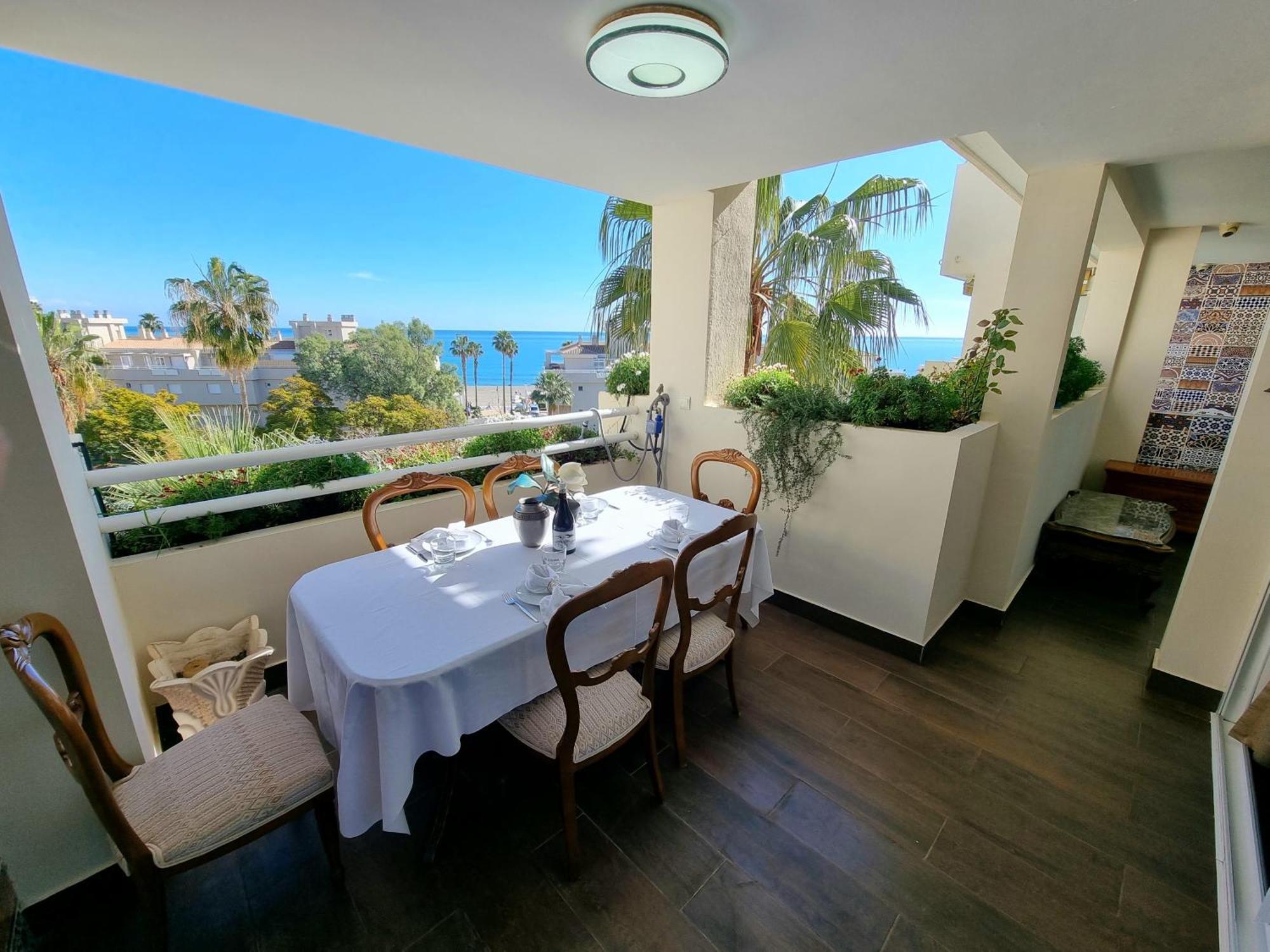 Appartement Luxury 2 Bedrooms In La Carihuela 20 Meters In From Of Torremolinos