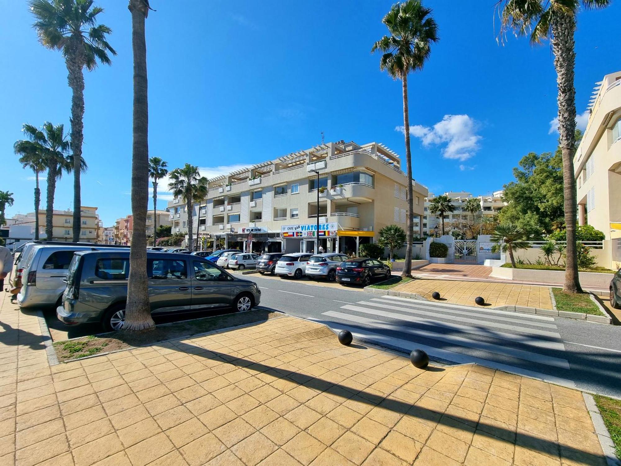 Luxury 2 Bedrooms In La Carihuela 20 Meters In From Of Appartement Torremolinos