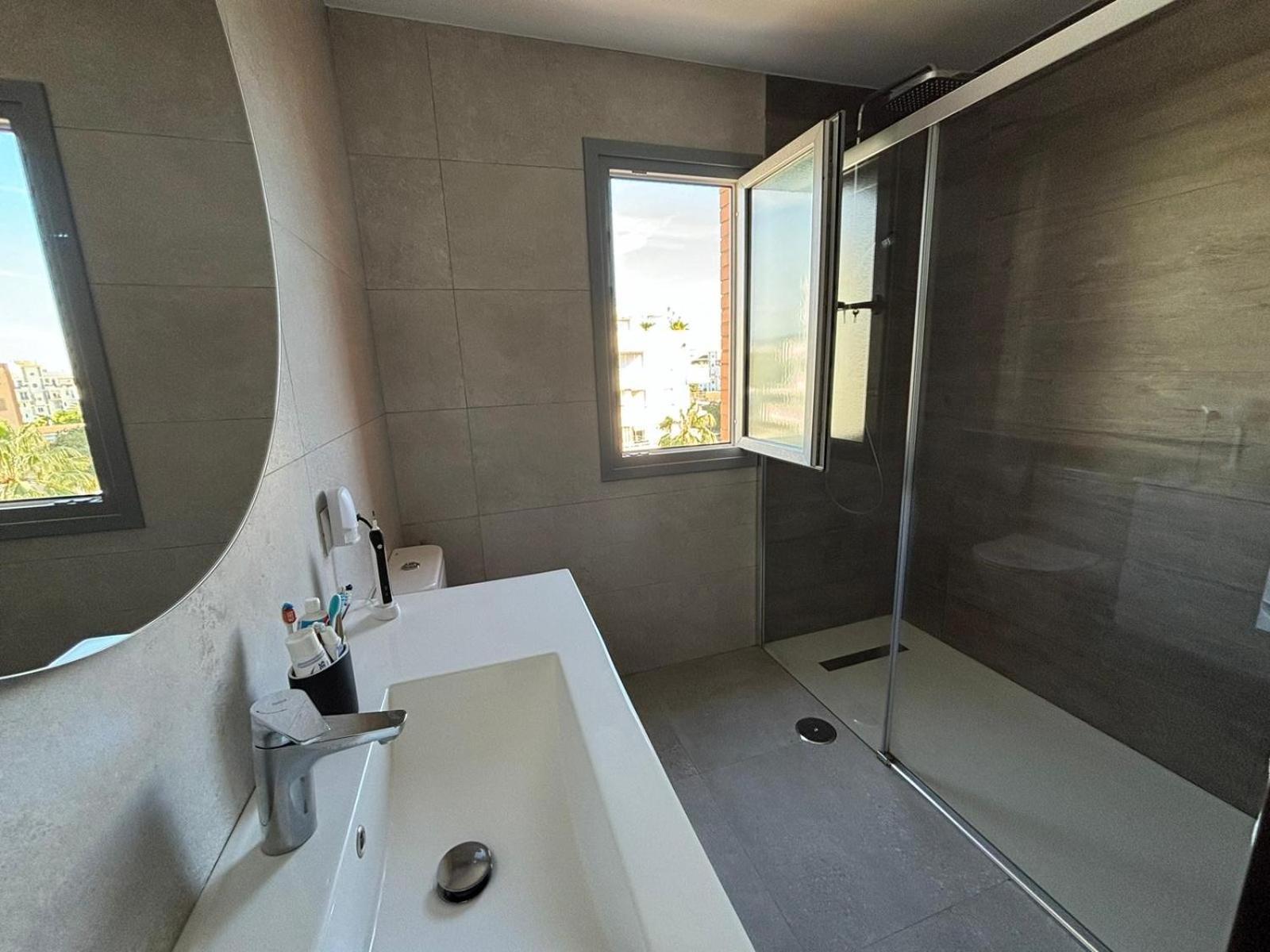 Con Piscina En Playamar Apartment *
