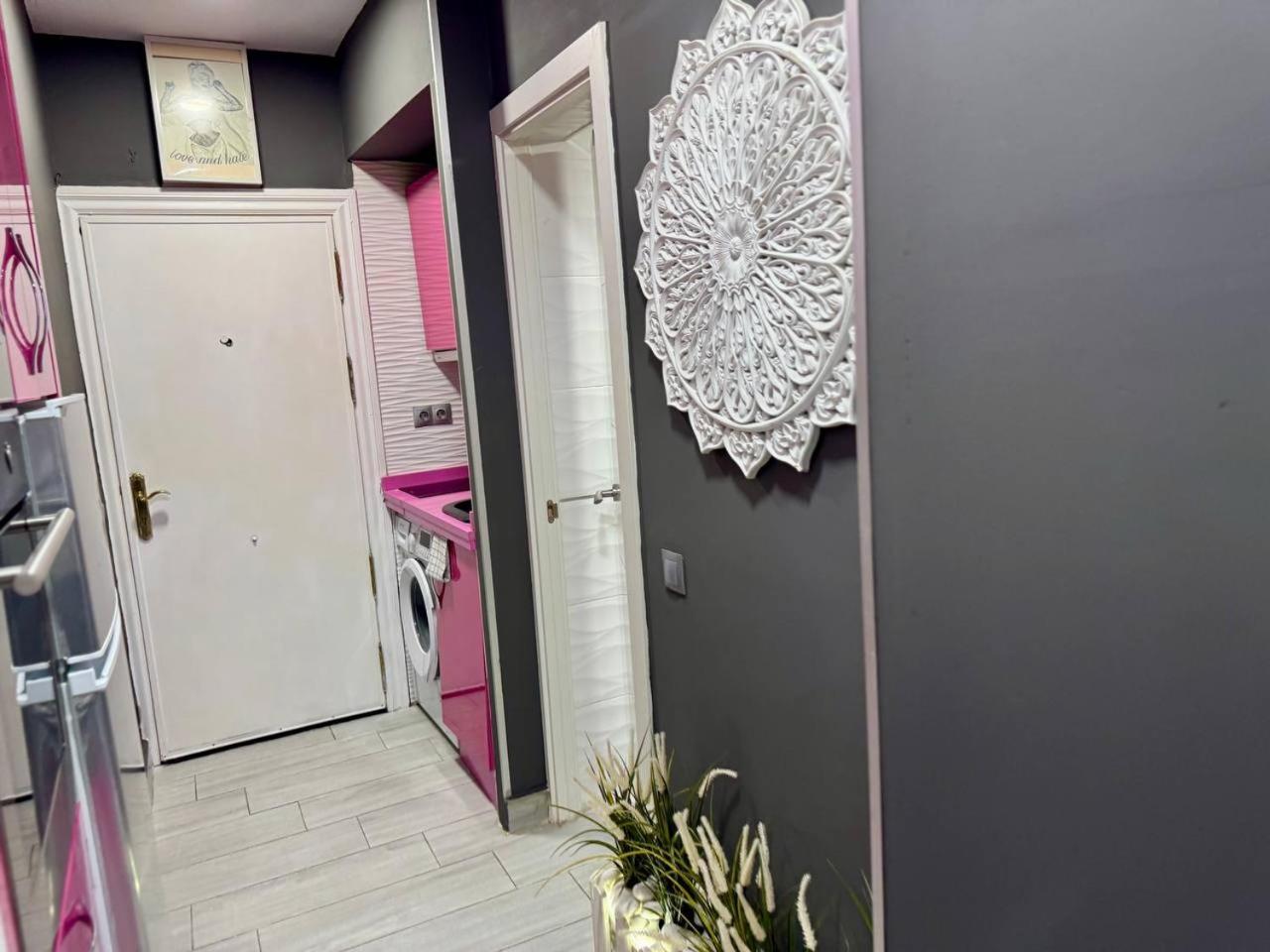 Luxury And Pink Vistasalmar