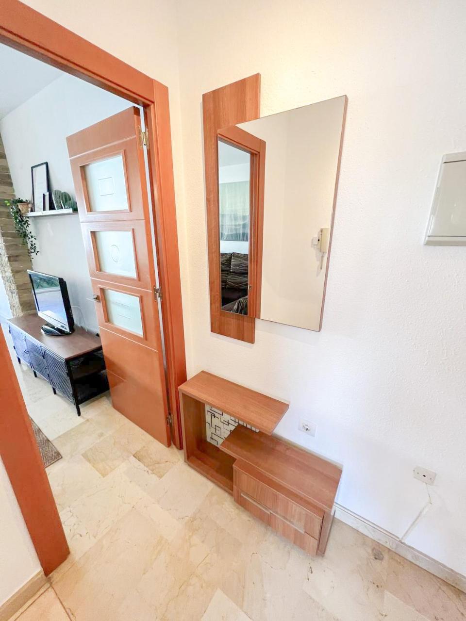 Apartment Large & Cozy Centrally