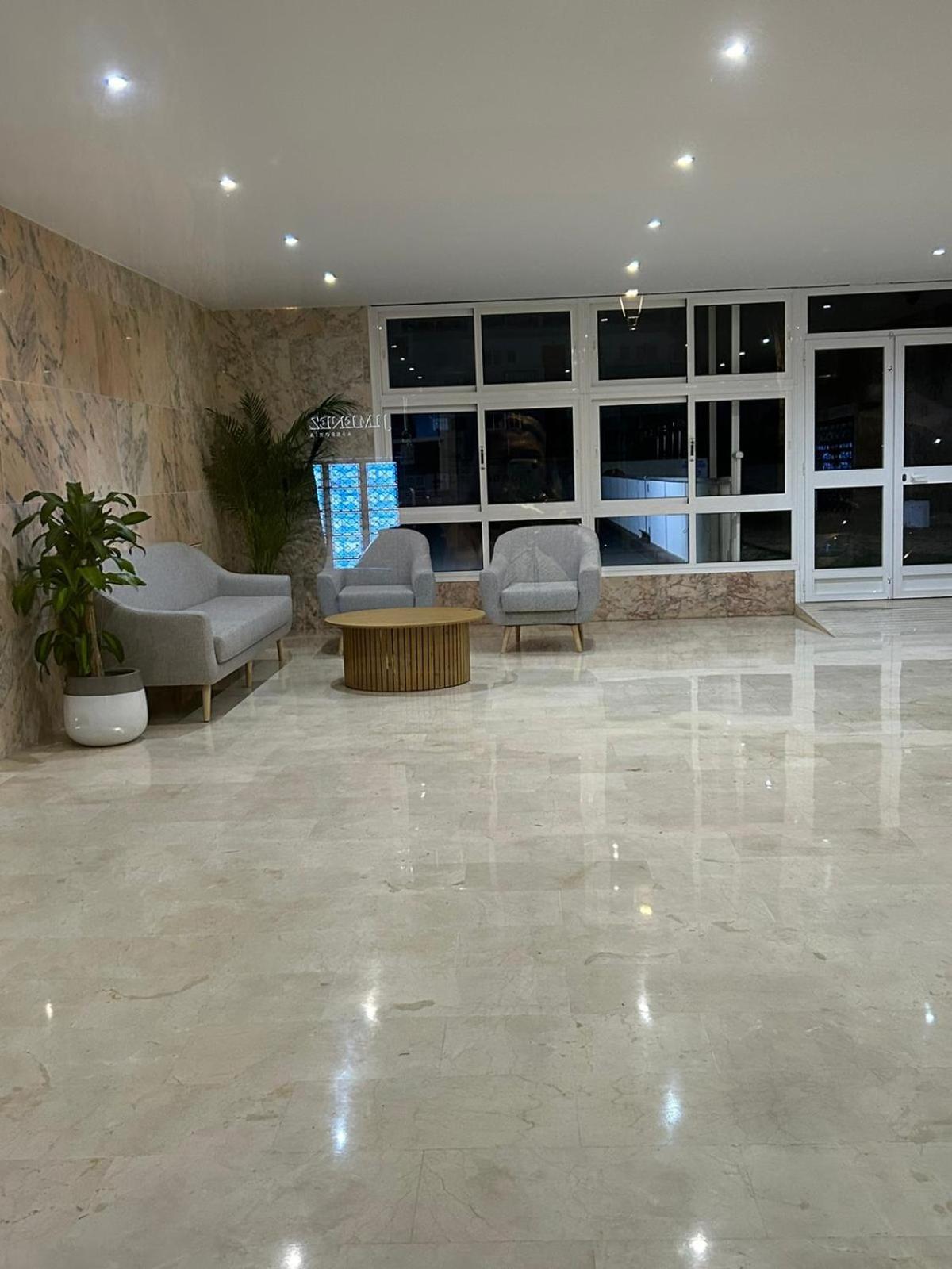 Totalmente Reformado Con Piscina Y Jardines Al Lado De La Playa De La Carihuela Apartment Torremolinos