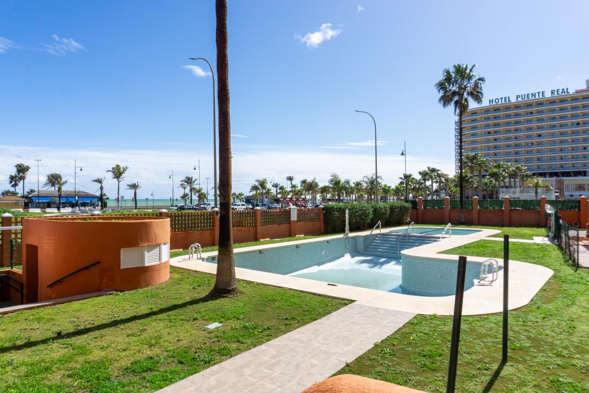 Bluewave Retreat Apartment Torremolinos