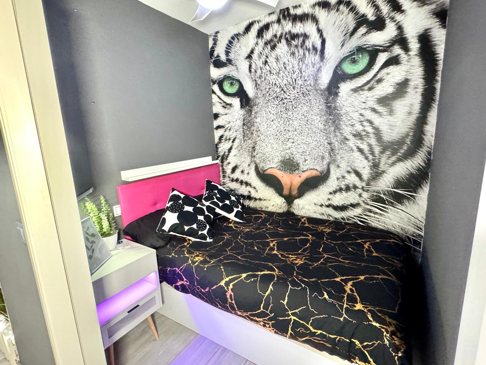 Apartment Luxury And Pink Vistasalmar Torremolinos