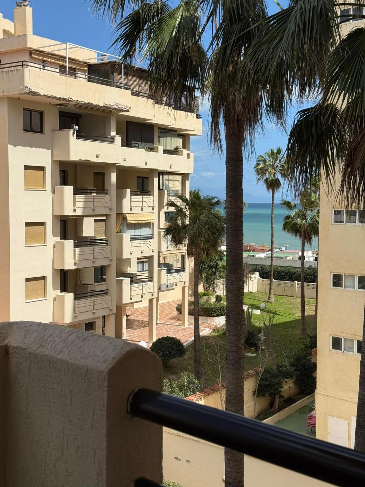 Primera Linea Del Mar - Acceso Directo Playa Carihuela Torremolinos