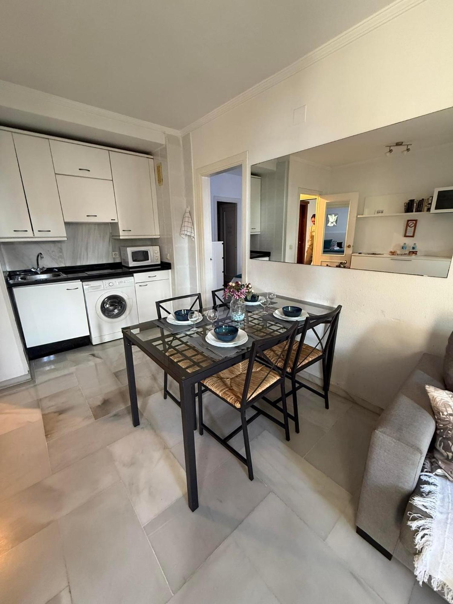 Primera Linea Del Mar - Acceso Directo Playa Carihuela Appartement