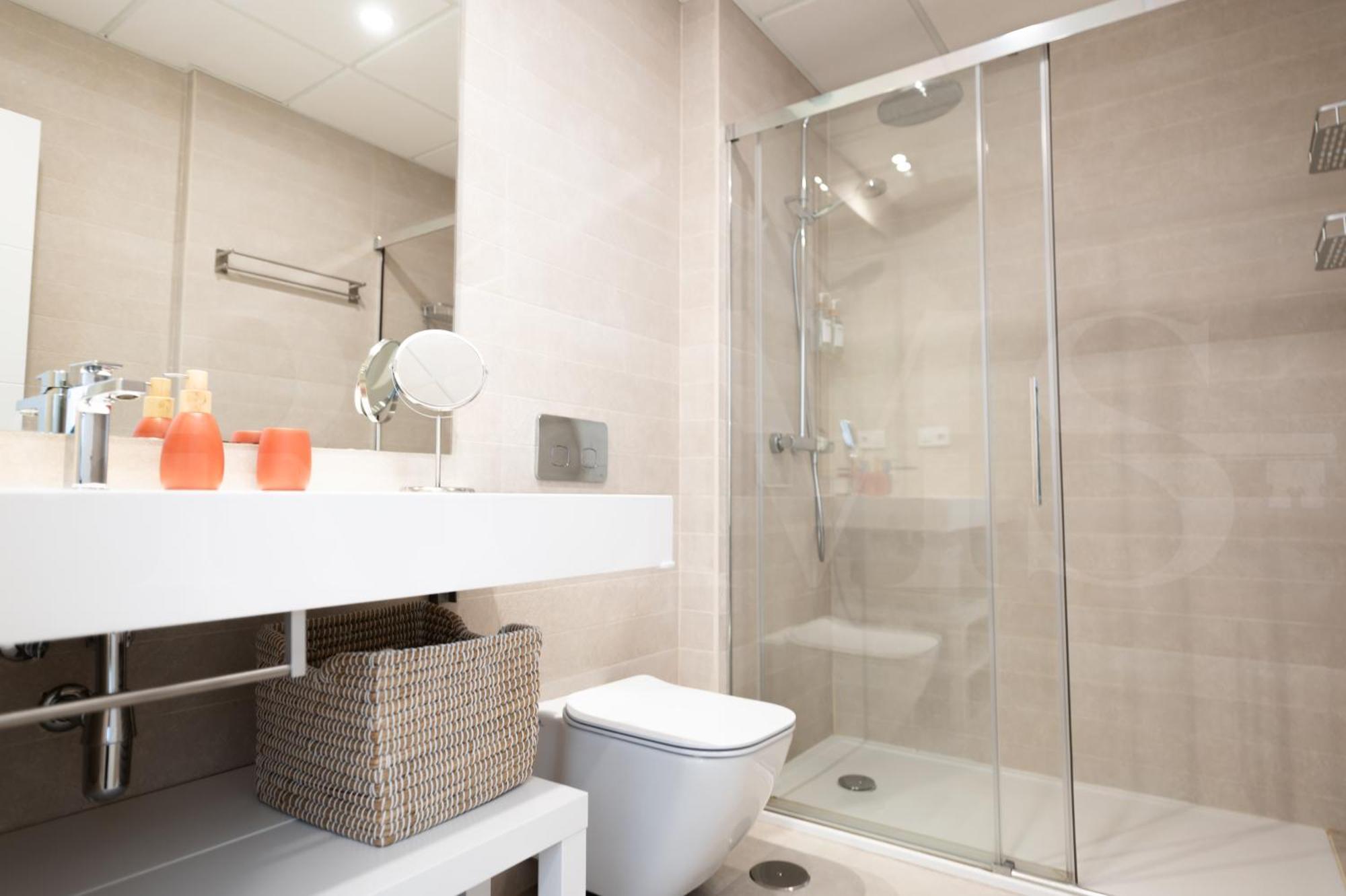 Apartment Beachside Escape With Parking And Pool Rems Torremolinos