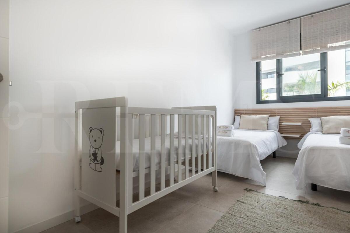 Beachside Escape With Parking And Pool Rems Apartment Torremolinos