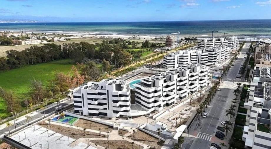 Luxury In Playa De Alamos Apartment *