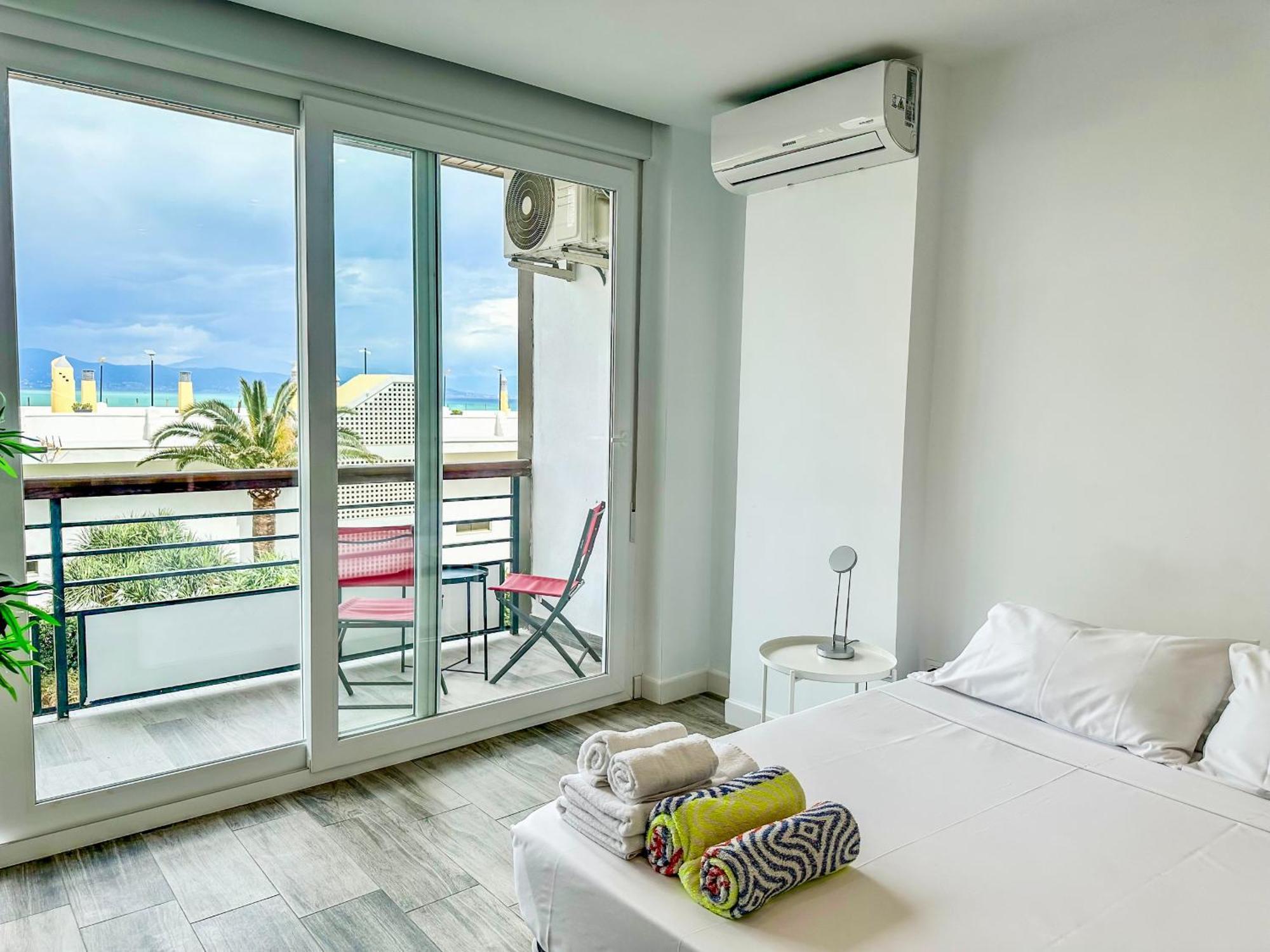 Wifi, Terraza, Piscina Y Acceso Privado A La Playa Apartment Torremolinos