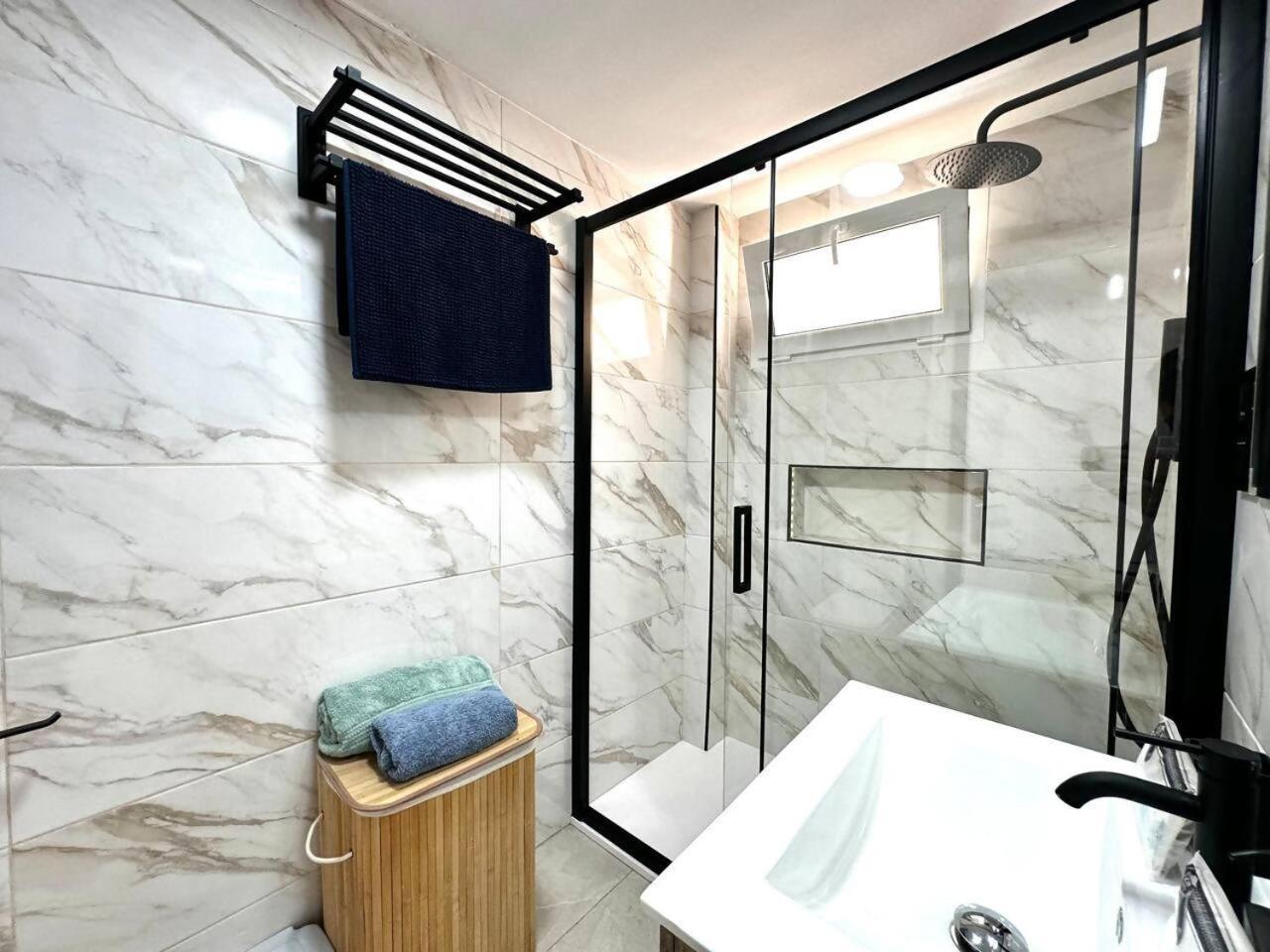 Encantador Moderno Reformado Apartment *