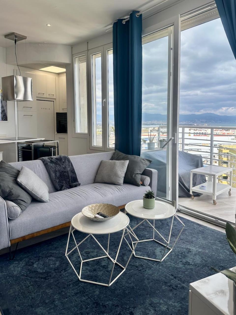 Penthouse Torres Apartment