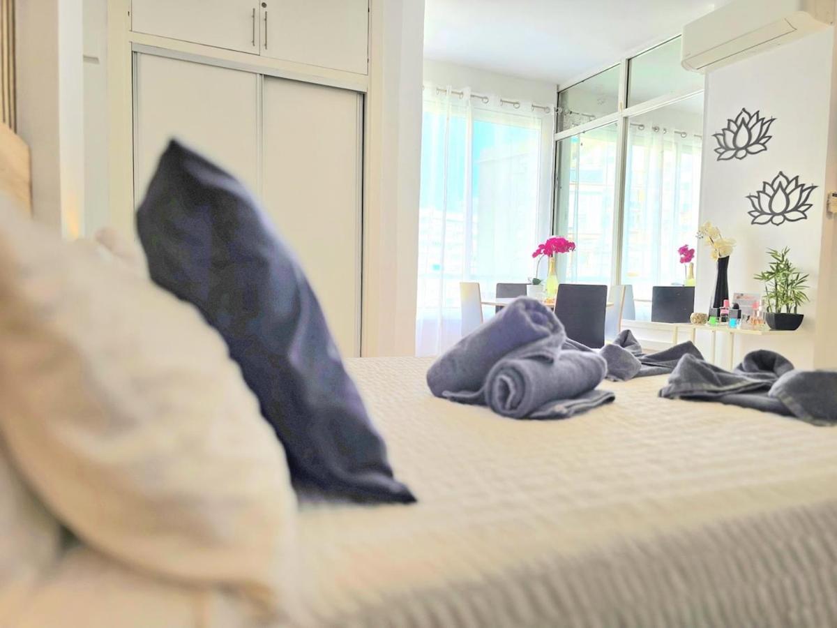 Apartment The Harmony Luxe Center With Seasonal Pool Free Wifi And Netflix By Namaste Elite *