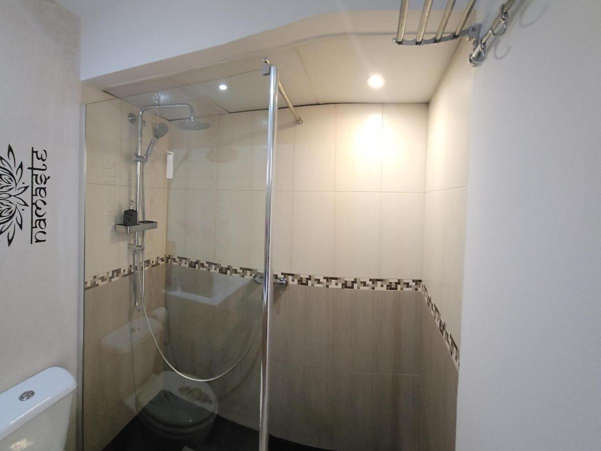 The Harmony Luxe Center With Seasonal Pool Free Wifi And Netflix By Namaste Elite Apartment *