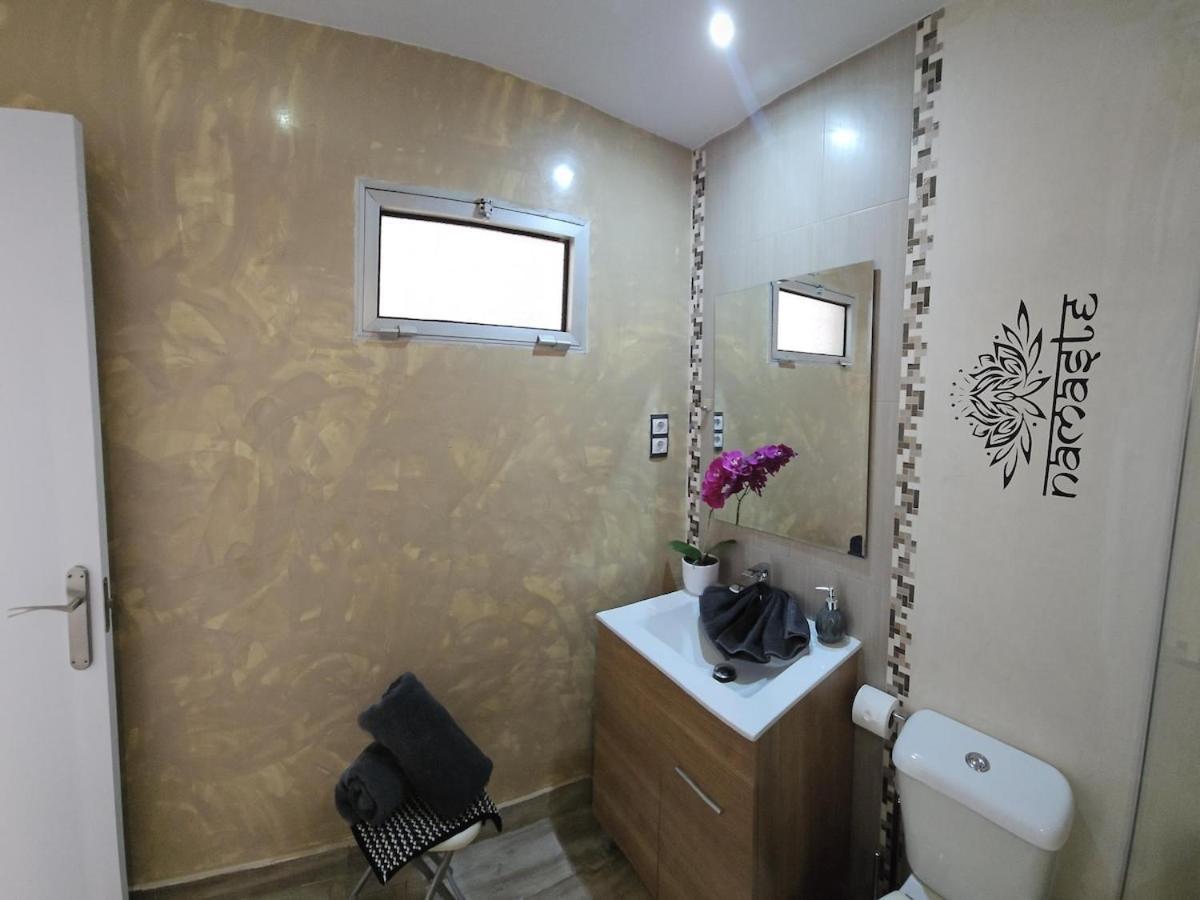 The Harmony Luxe Center With Seasonal Pool Free Wifi And Netflix By Namaste Elite Apartment