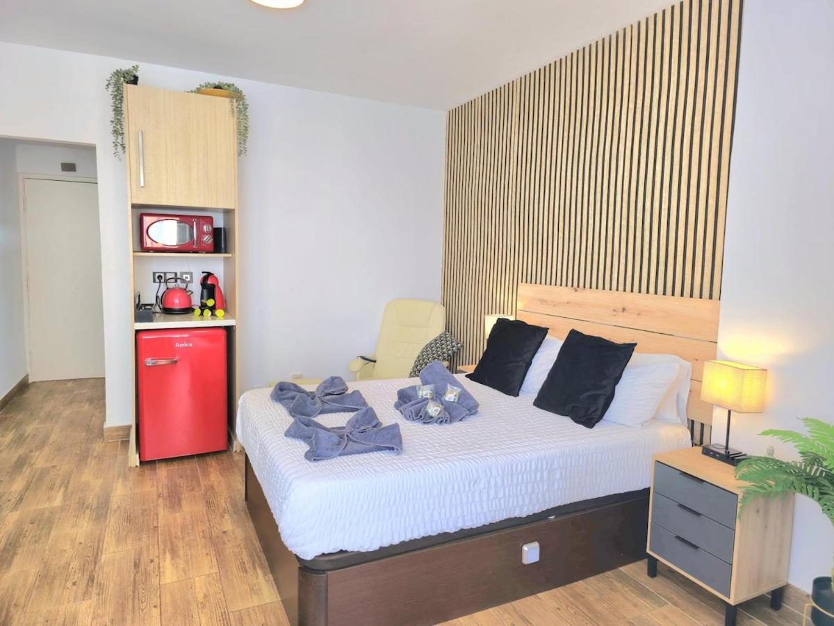 Apartment The Harmony Luxe Center With Seasonal Pool Free Wifi And Netflix By Namaste Elite Torremolinos