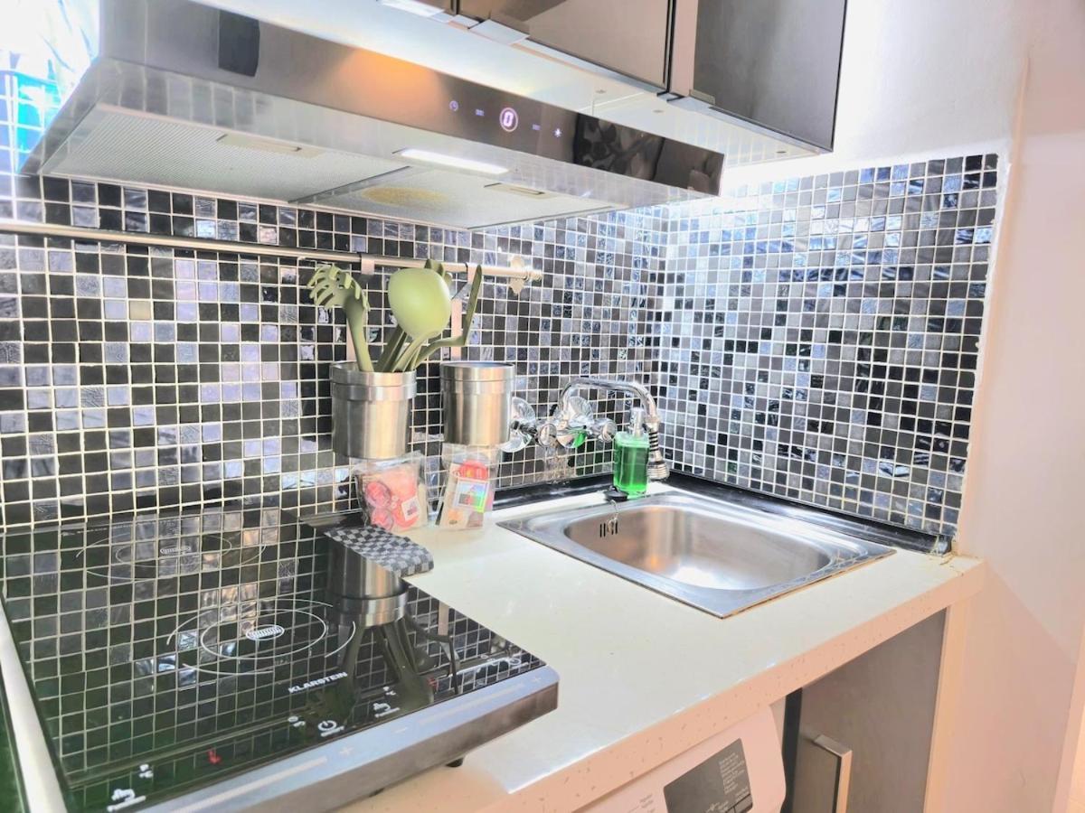 The Harmony Luxe Center With Seasonal Pool Free Wifi And Netflix By Namaste Elite Apartment