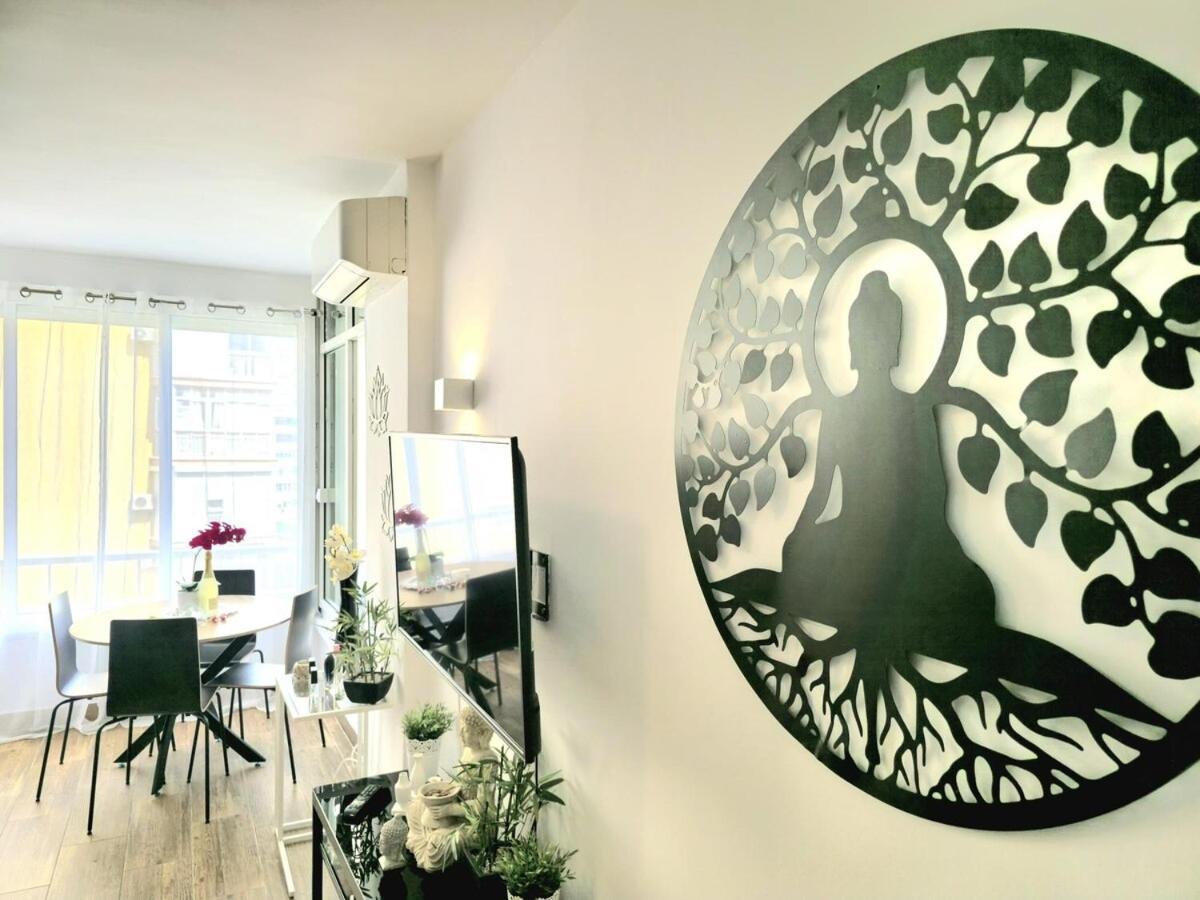 The Harmony Luxe Center With Seasonal Pool Free Wifi And Netflix By Namaste Elite Apartment *