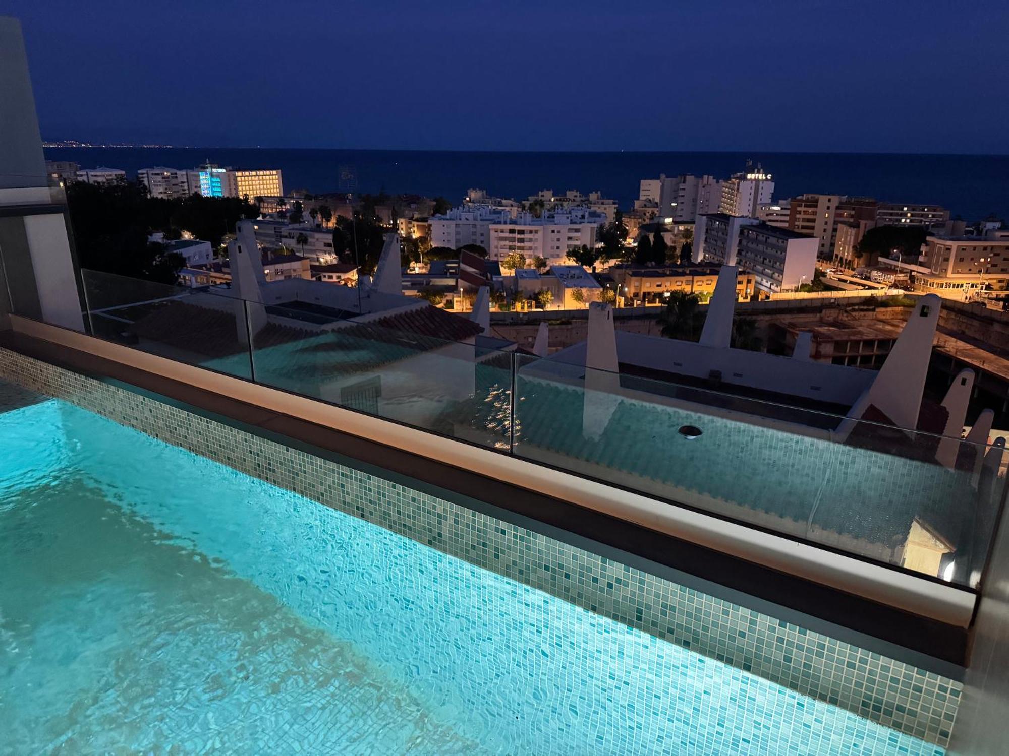Villa Delsol - Modern Private Pool Short Walk To