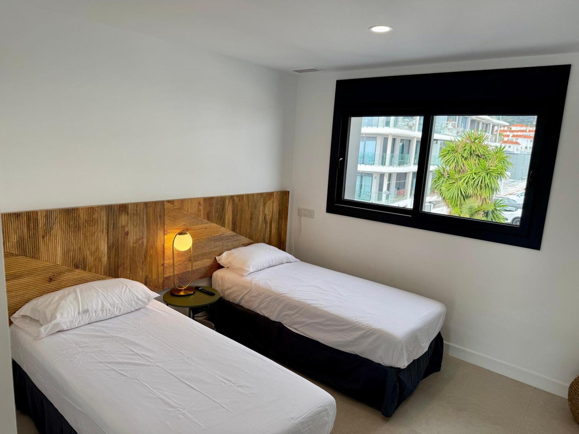 Villa Delsol - Modern Private Pool Short Walk To Torremolinos